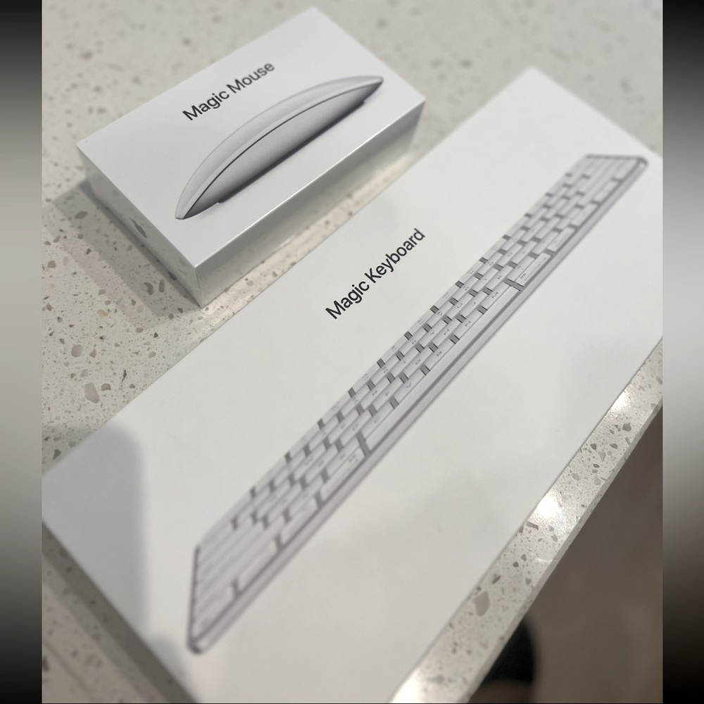 BNIB Apple Magic Keyboard + Magic Mouse [FULL SET]